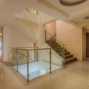 Capital O 827 Speciale Hotel